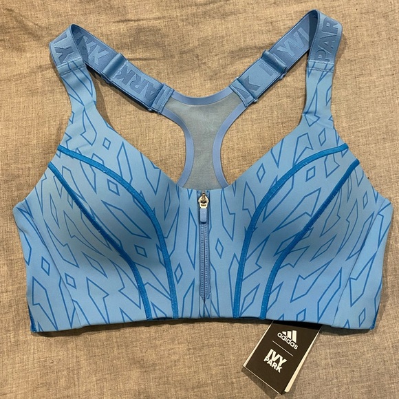 Ivy Park Adidas Light Blue Sports Bra Medium NWT - Picture 1 of 4